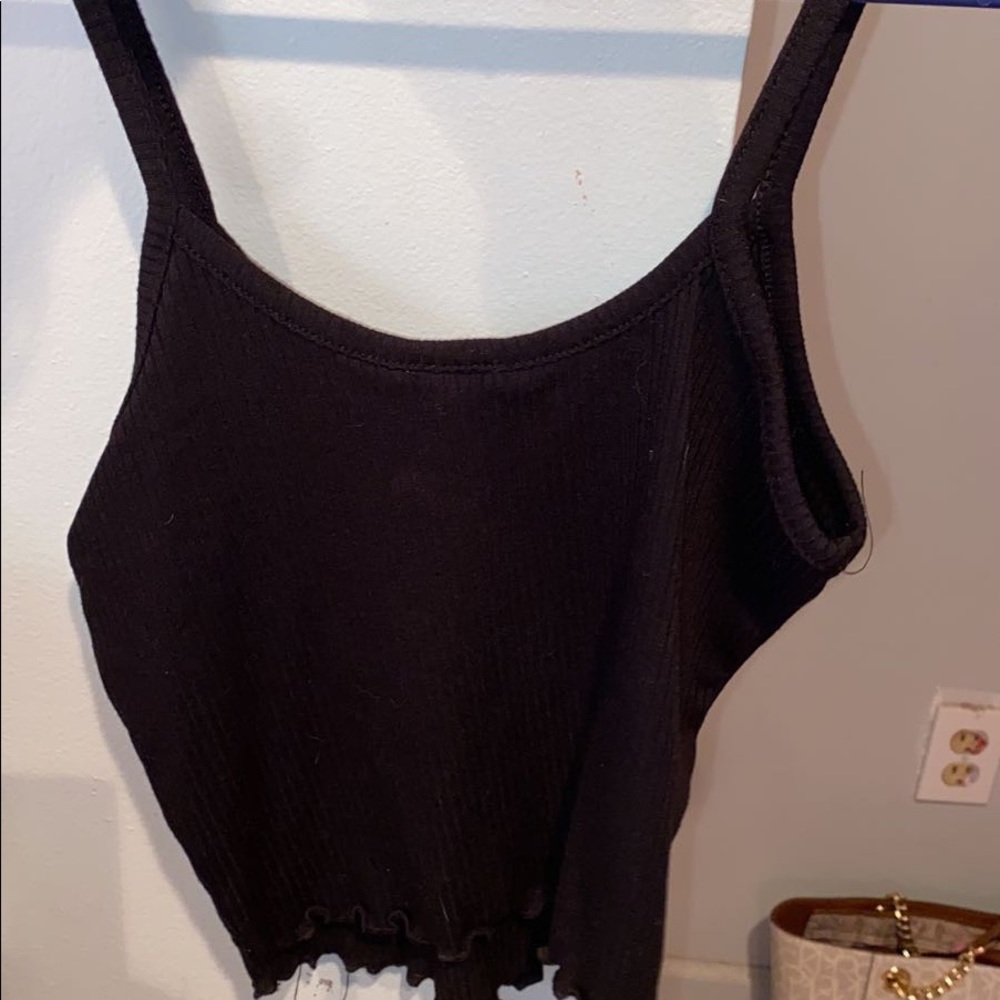 black cropped tank from tillys